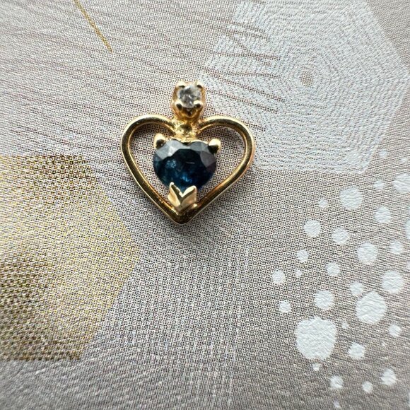14K Yellow Gold Blue Sapphire Diamond Heart Pierced Stud Earrings Best Gift - Picture 4 of 6